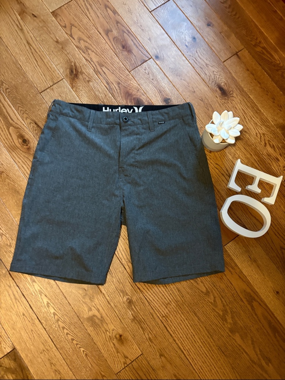 Hurley Men's Charcoal Flat-Front Stretch Shorts